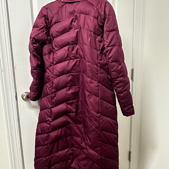 Lands' End Women’s Winter Maxi Down Coat - Picture 9 of 9